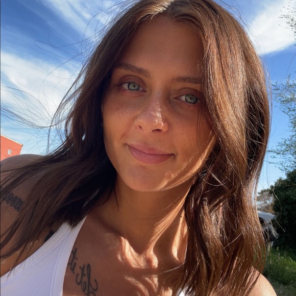 olivia_schrum